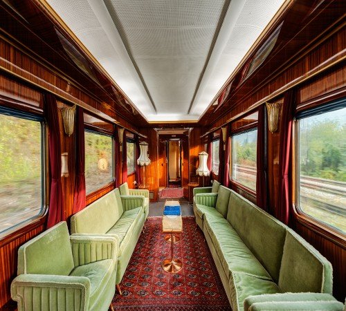 Palace on wheels